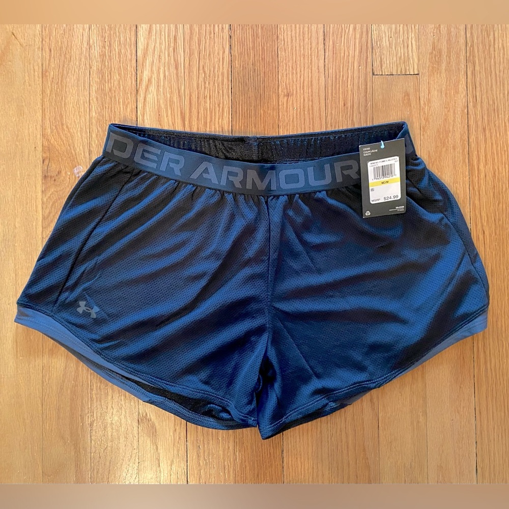 Under Armour Women's Medium Black Shorts with Grey Detail. New with tag
